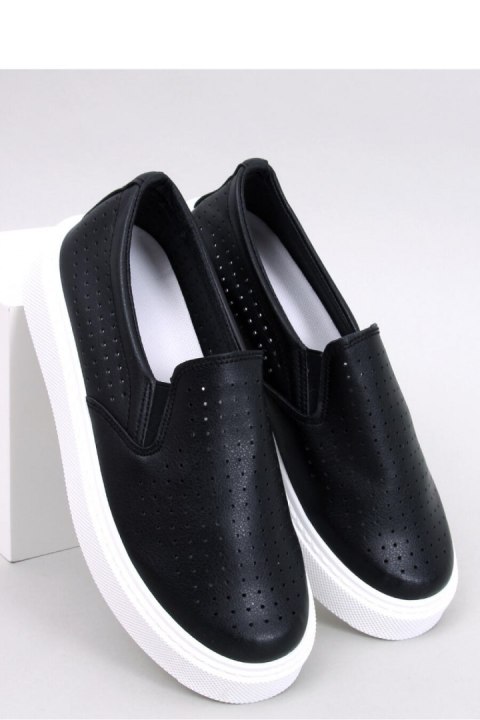 Trampki slip-on ażurowe TOWNS BLACK - Inello